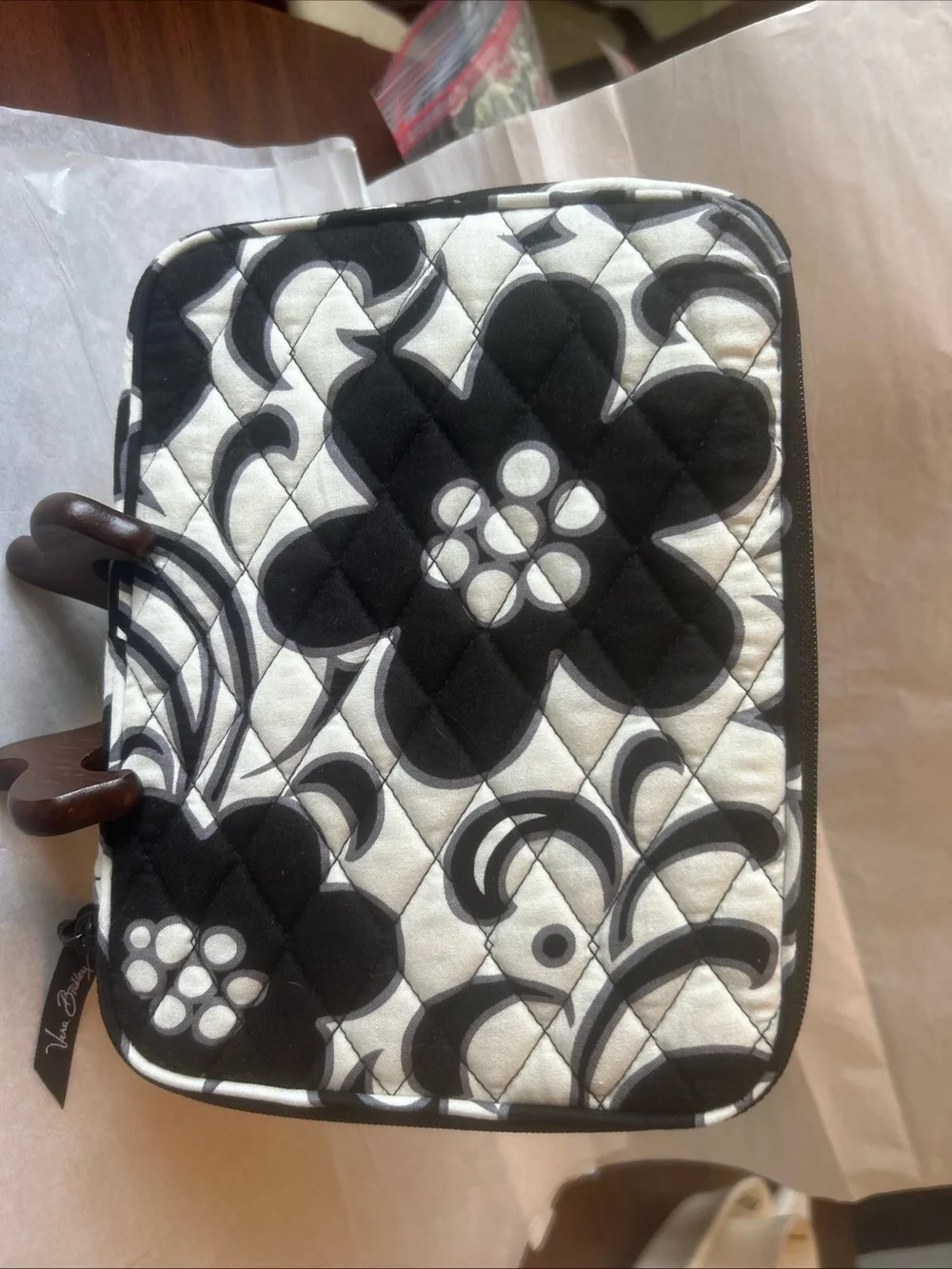 Vera Bradley Tablet Sleeve E-reader Cover Padded Case Black & White